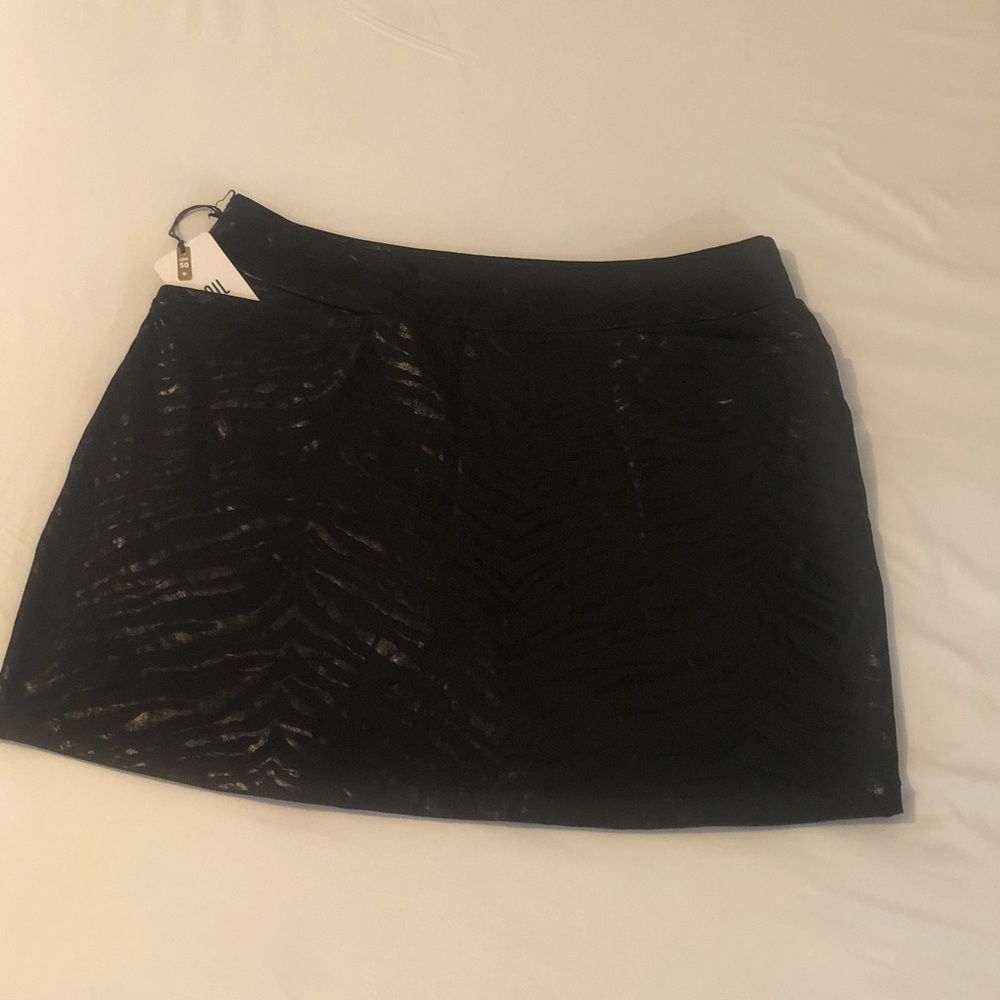 Tail Active Wear Black Mini Skirt